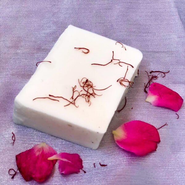 Goat Milk Saffron Soap – Moisturizing and Brightening Natural Soap